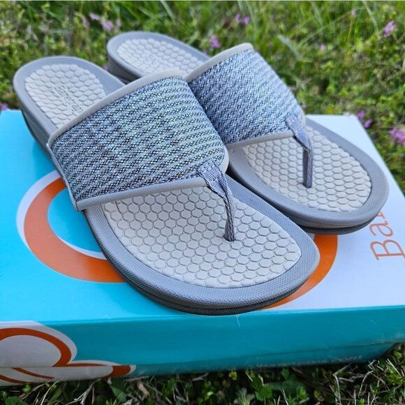 BareTraps Silver Sequins Open Toe Sandals Size 6.5 - Picture 10 of 13